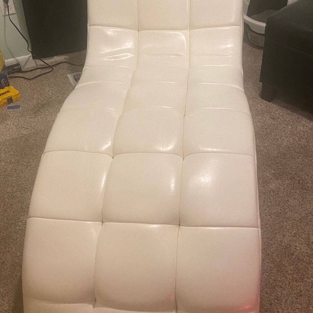 Chair - Picture 2 of 2
